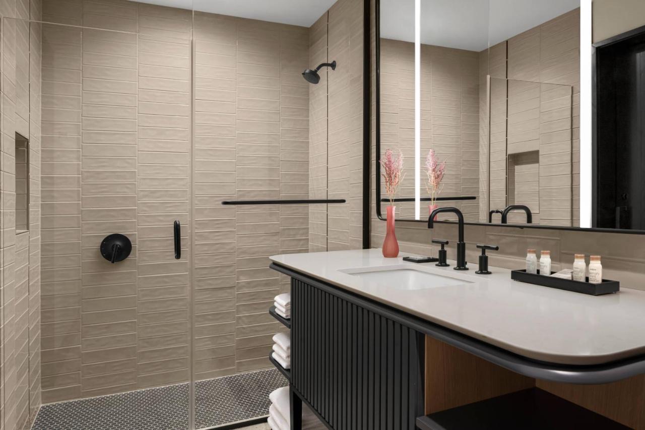 Renaissance Milwaukee West Hotel Wauwatosa Eksteriør billede